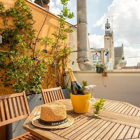 Notre-dame -latin Quarter Vip Rooftop Terrace View